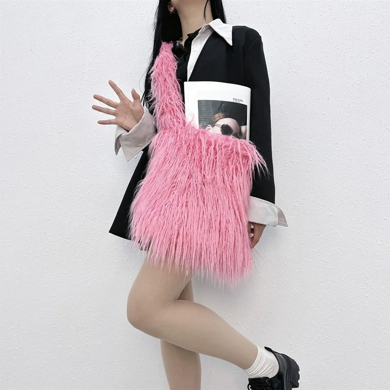 Women Long Shaggy Faux Fur Shoulder Bag Large Capacity Fluffy Plush Crossbody Bag Solid Color Y2K Winter Casual Handbag