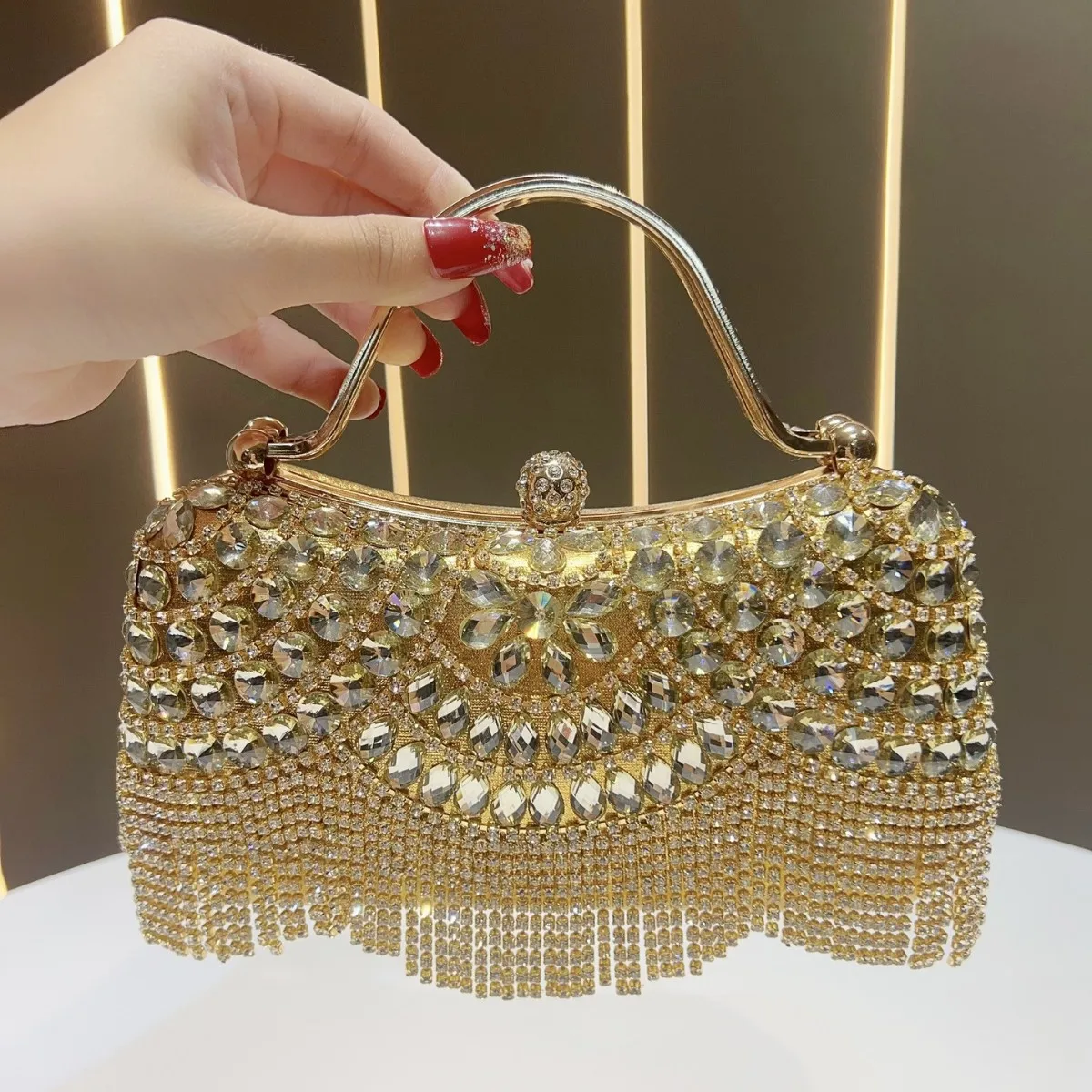 

2025 New Rhinestone Evening Bag for Women Luxury Tassel Clutch Convertible Shoulder/Crossbody Bag for Wedding Birthday Banquet
