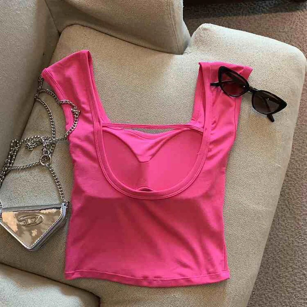 Sexy Sleeveless Tank Top for Women Summer Versatile Slim Fit Top Fashion Backless Bottoming T-shirt Vest with Chest-padded ﻿