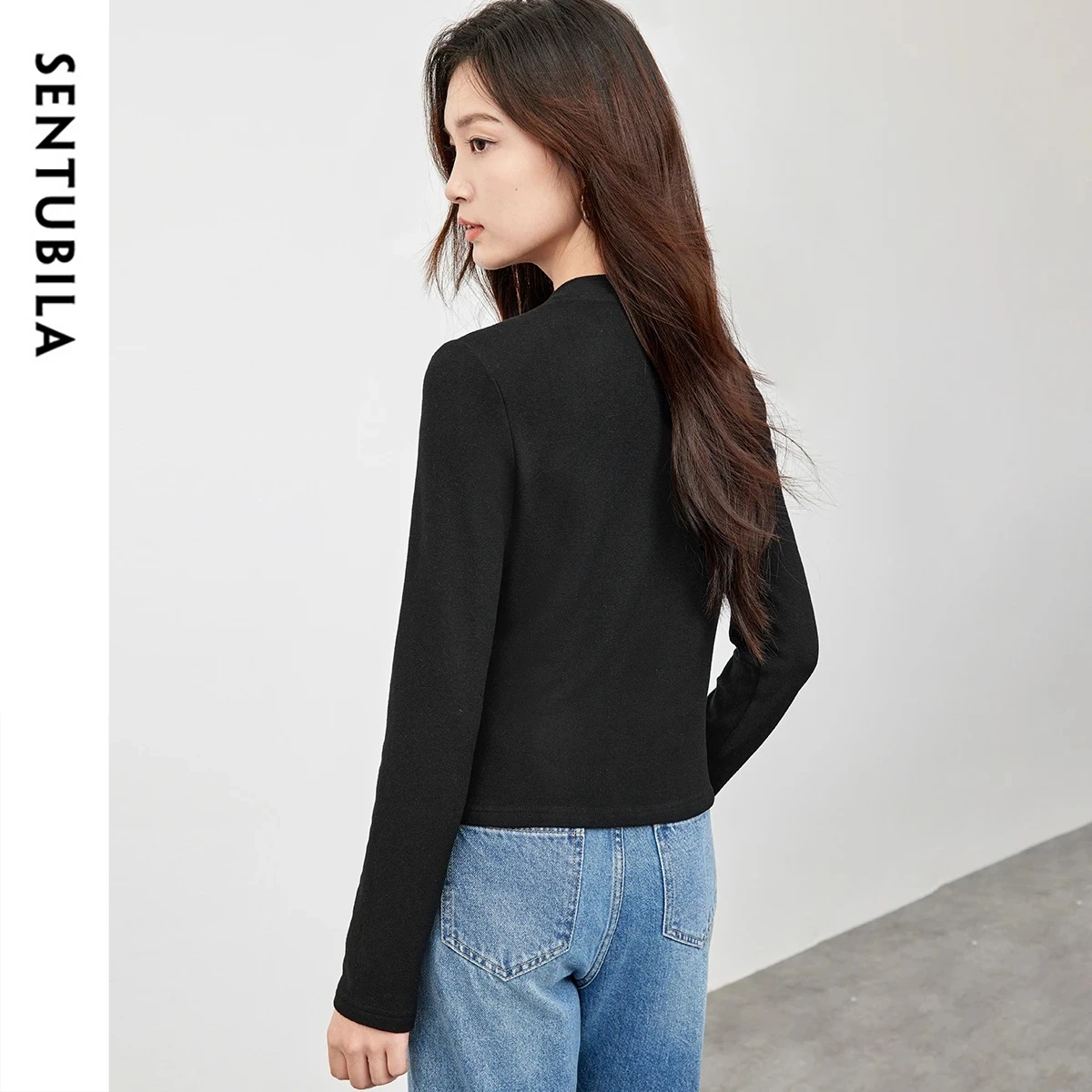 SENTUBILA المرأة متماسكة البلوز 2025 الخريف نصف سستة الوقوف طوق التطريز الأعلى سليم صالح ملابس نسائية أنيقة 143T56422