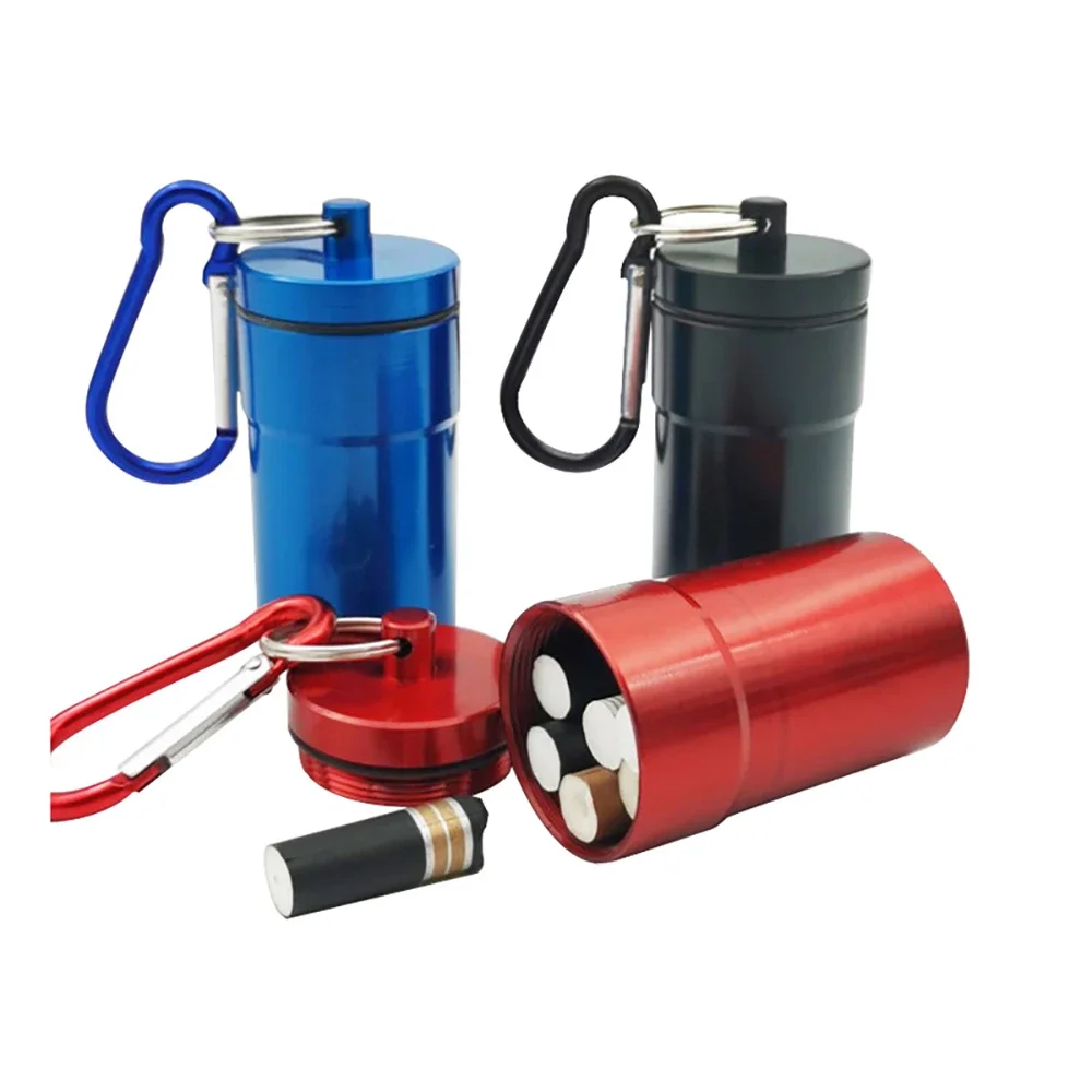 

1Pcs Windproof Cigarettes Ashtray with Keychain Ash Tray Outdoor Portable Pocket Ashtray with Lid Aluminum Storage Tube Holder