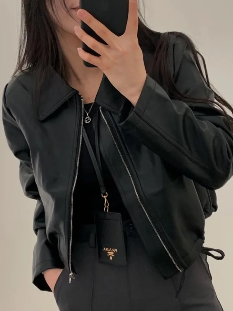 

Новая осенняя женская куртка из искусственной кожи с длинными рукавами, на молнии, в мотоциклетном стиле, универсальная стильная верхняя одежда