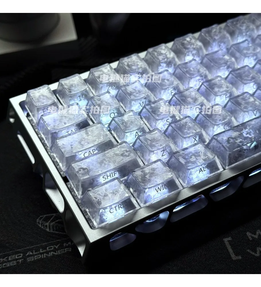 Blue Carbon Keycap 3.0 Side Engraved Light Transmission Adaptation Maicong Ace68 Night Demon Leader EV63 made68 ATKRS6