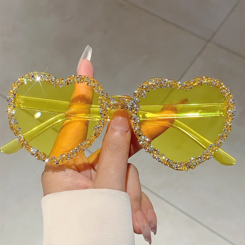 KAMMPT Fashion Brand Crystal Shiny Shades Women Stylish Heart Decor Trends Sunglasses Oversize Candy Color Beach Sun Glasses
