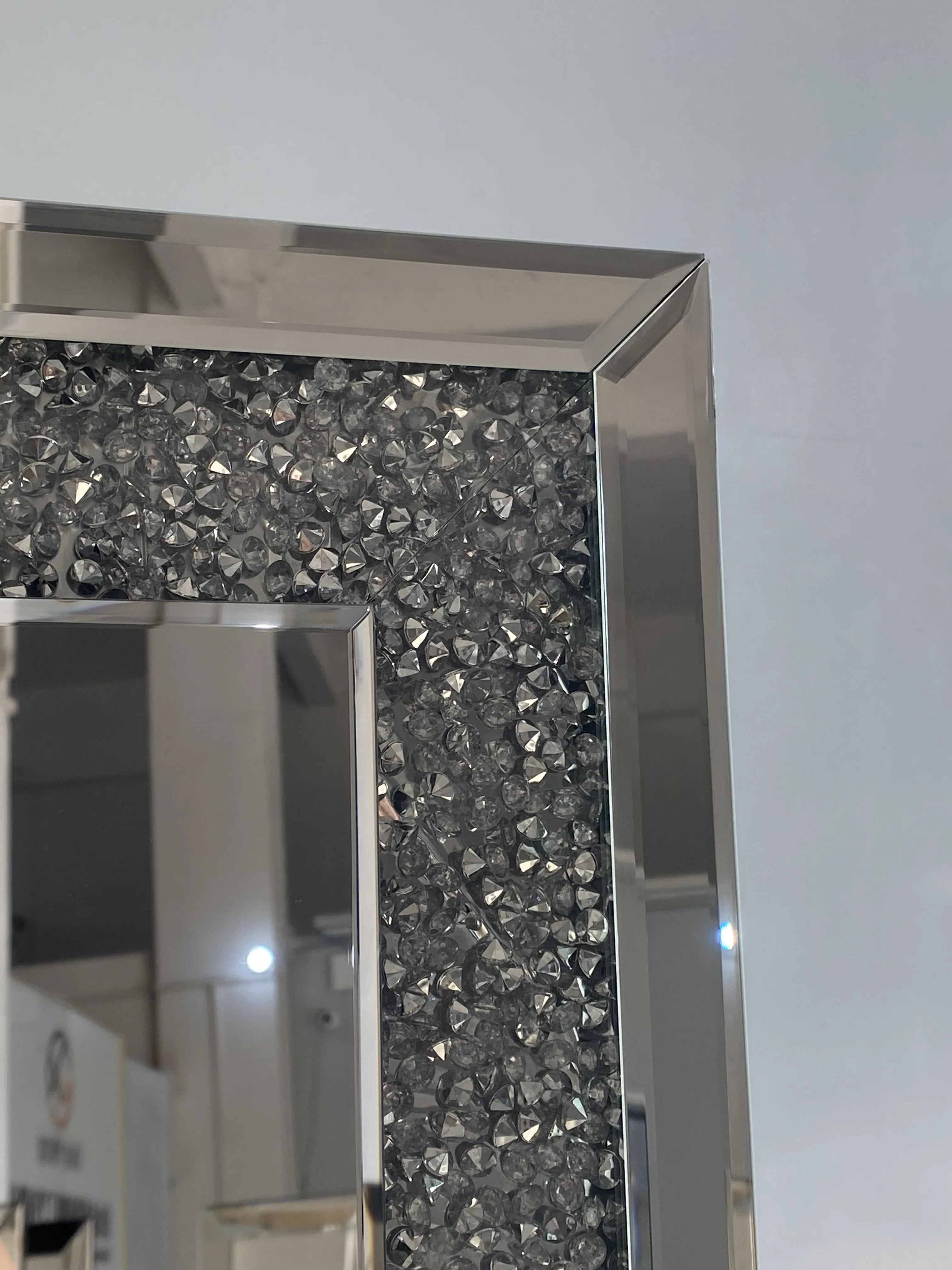Hot Selling Sparkly Decorative Wall Mirror Rectangle Diamond Led Floor Mirror for Home Hotel