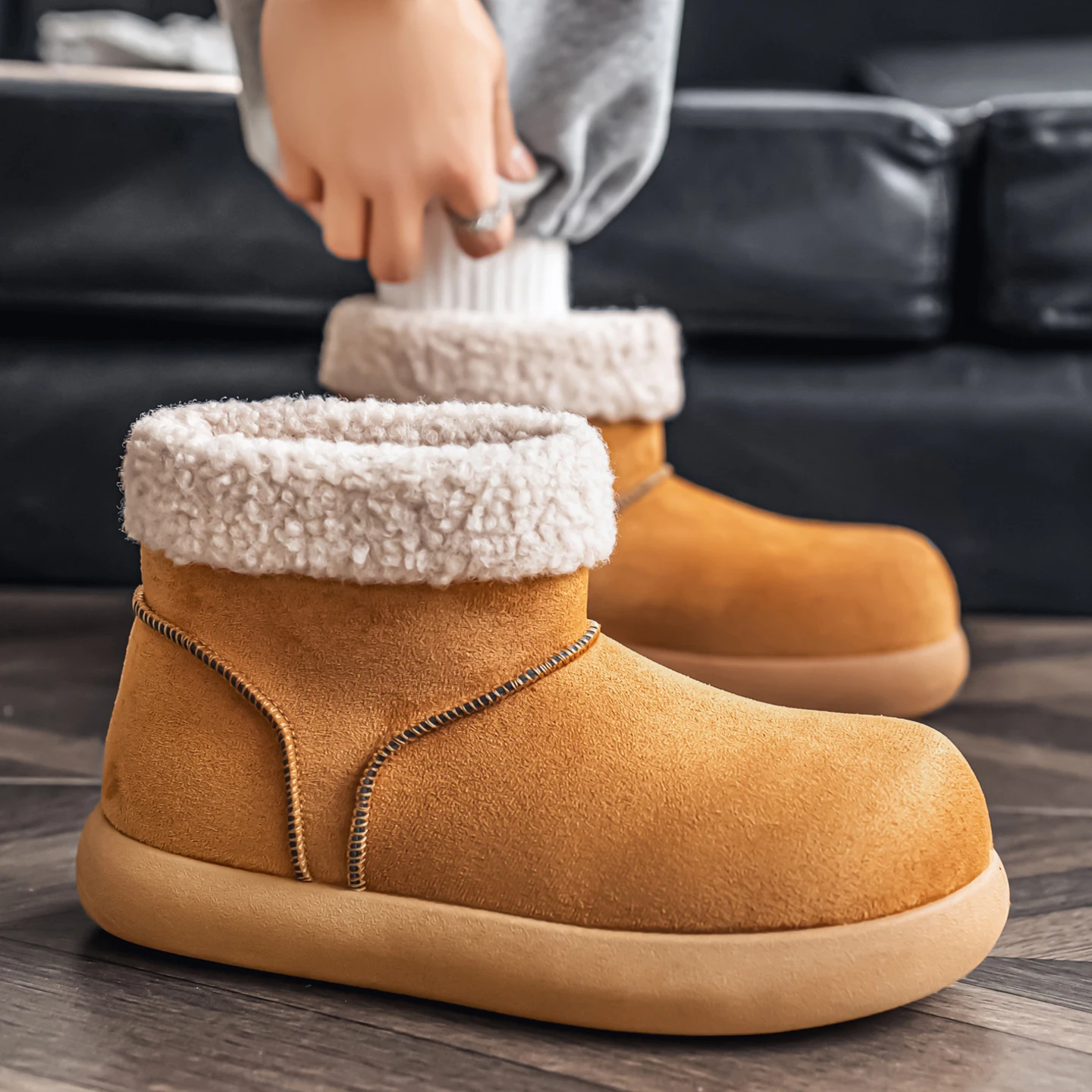 

2025 New style men's flat non-slip thick-soled snow boots, new fashion versatile plush thickened warm cotton shoes