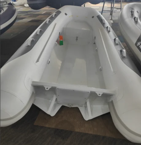 Barco de carreras de PVC de 3,9 M, barco de pesca para deportes acuáticos Hypalon semirrígido