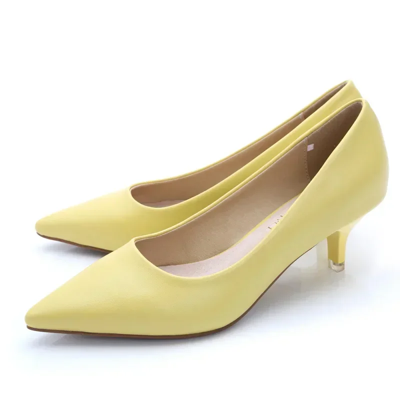 YELLOW