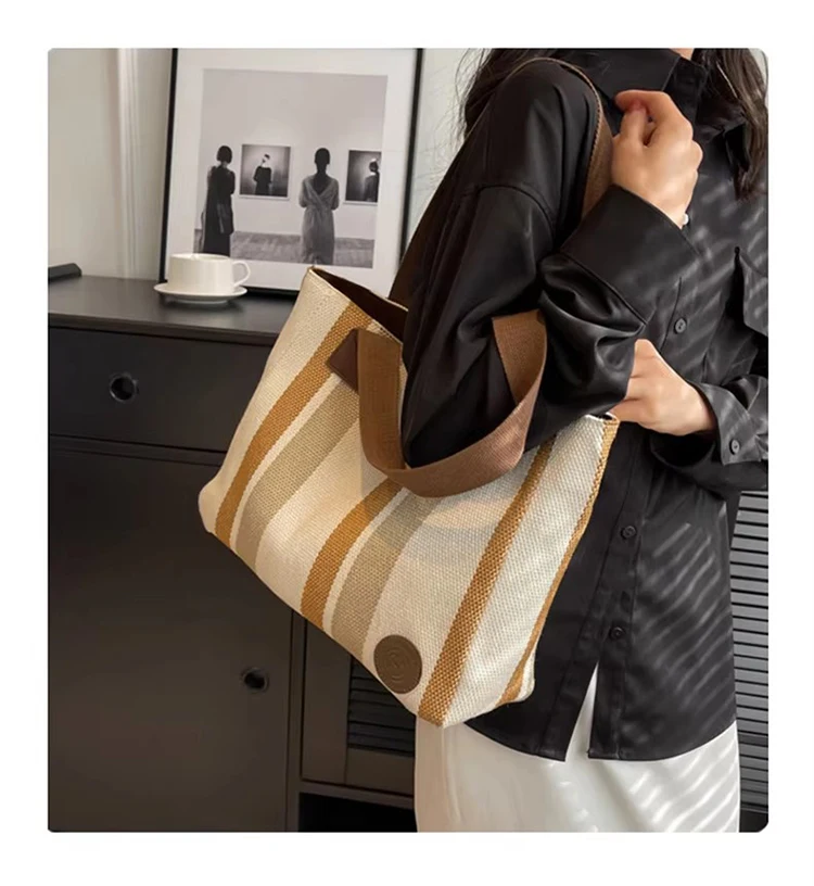 FOXER Stoff-Umhängetasche für Damen, lässige Handtasche mit großem Fassungsvermögen, modische, leichte Einkaufstasche, Geldbörse – Detail 12