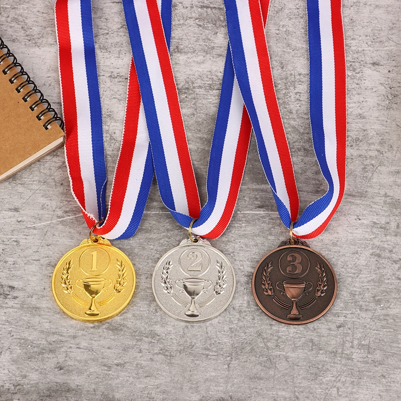 Medalla de premio de oro, plata, bronce, ganador, premio de competición de fútbol, medalla de premio para fiesta, regalo de recuerdo, juguetes para niños, 1Pc