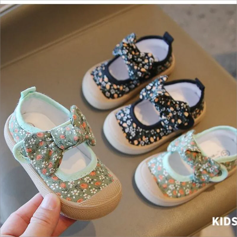 Zapatos florales de lona para niños y niñas, calzado que combina con todo, fondo suave, cómodo, antideslizante