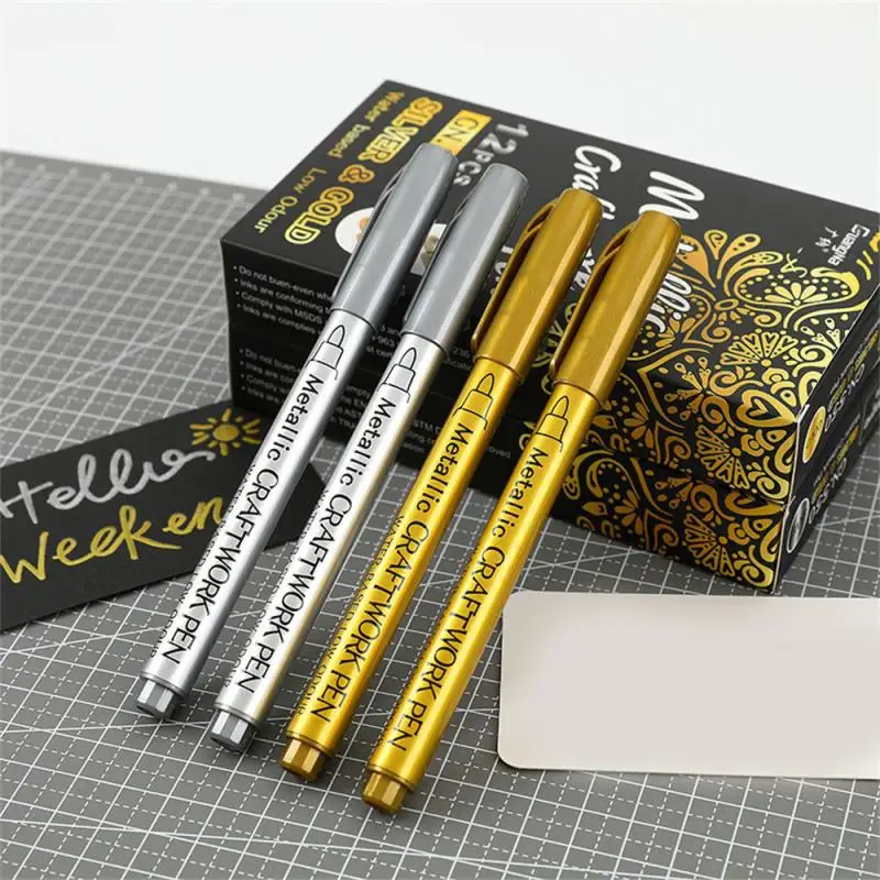 Brush Metallic Marker Pens Set Gold Silver White Permanent Art Markers for Artist Illustration Crafts Scrapbooking Fabric