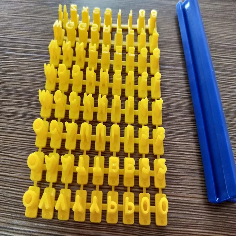 

1SET Biscuit Cookie Mould English Alphanumeric Cookies Press Stamp Embosser Cutter Fondant Mold Printing Stamps Baking QA 110