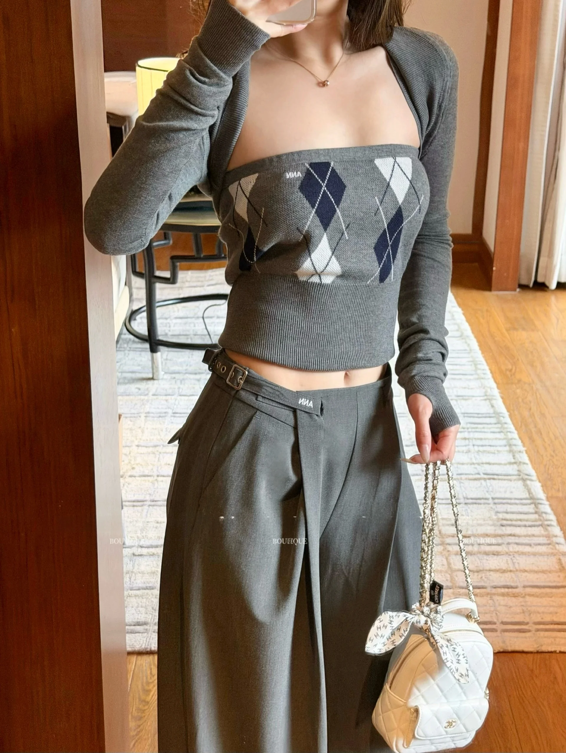 

Retro Style Slimming Crop Top And Shoulder Two-Piece Set Early Spring New Design Women's Knitted Sweater Long Sleeve Short Le...