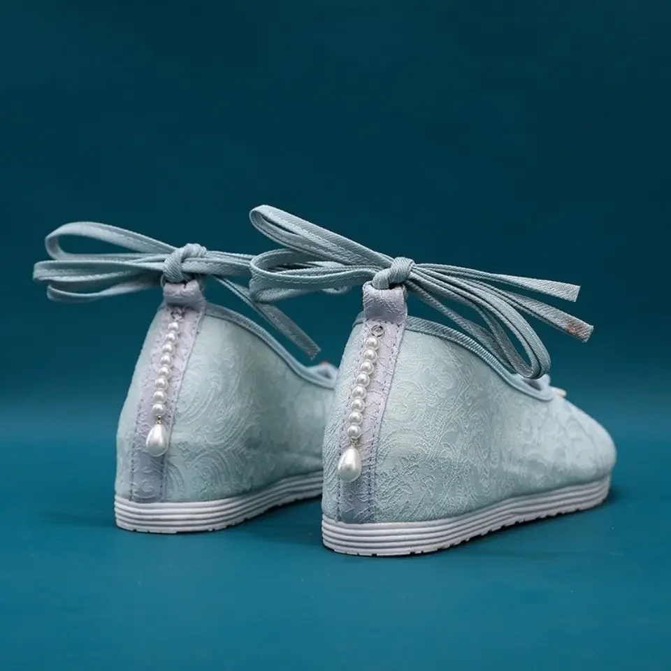 Zapatos de mujer, accesorios de perlas lisas, zapatos florales de fondo plano, tela interior elevada, zapatos Hanfu para caminar, accesorios Han