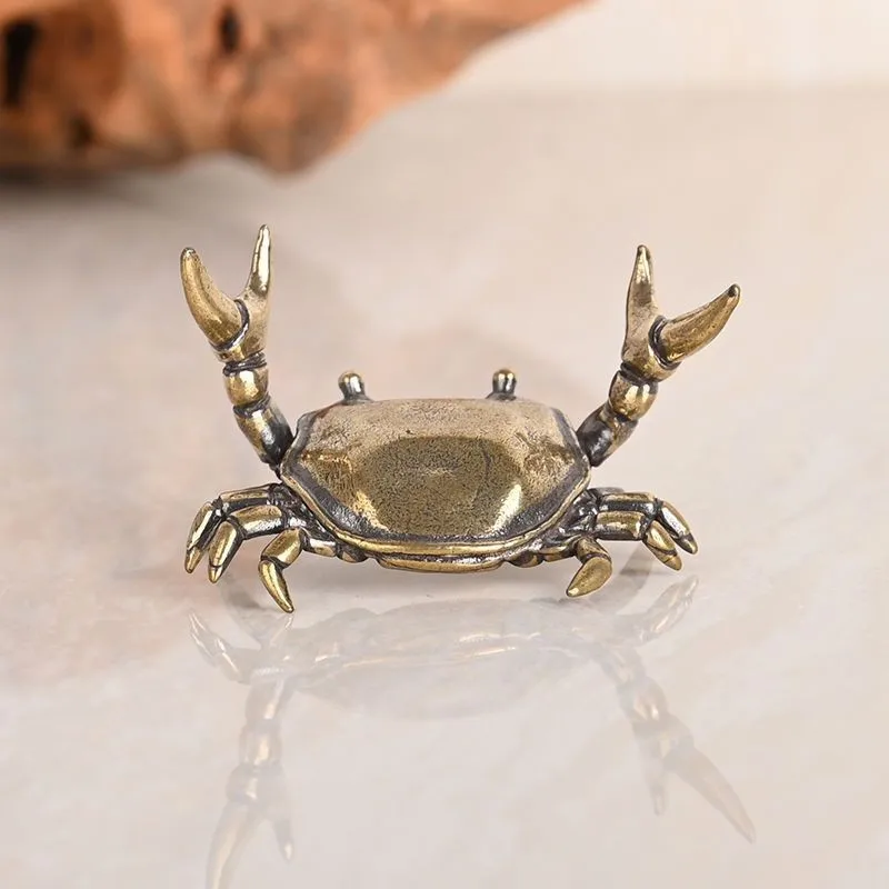 

Creative Vintage Crab Figurine Retro Weightlifting Crab Desktop Tea Table Cover Desk Creative Pen Holder Craft