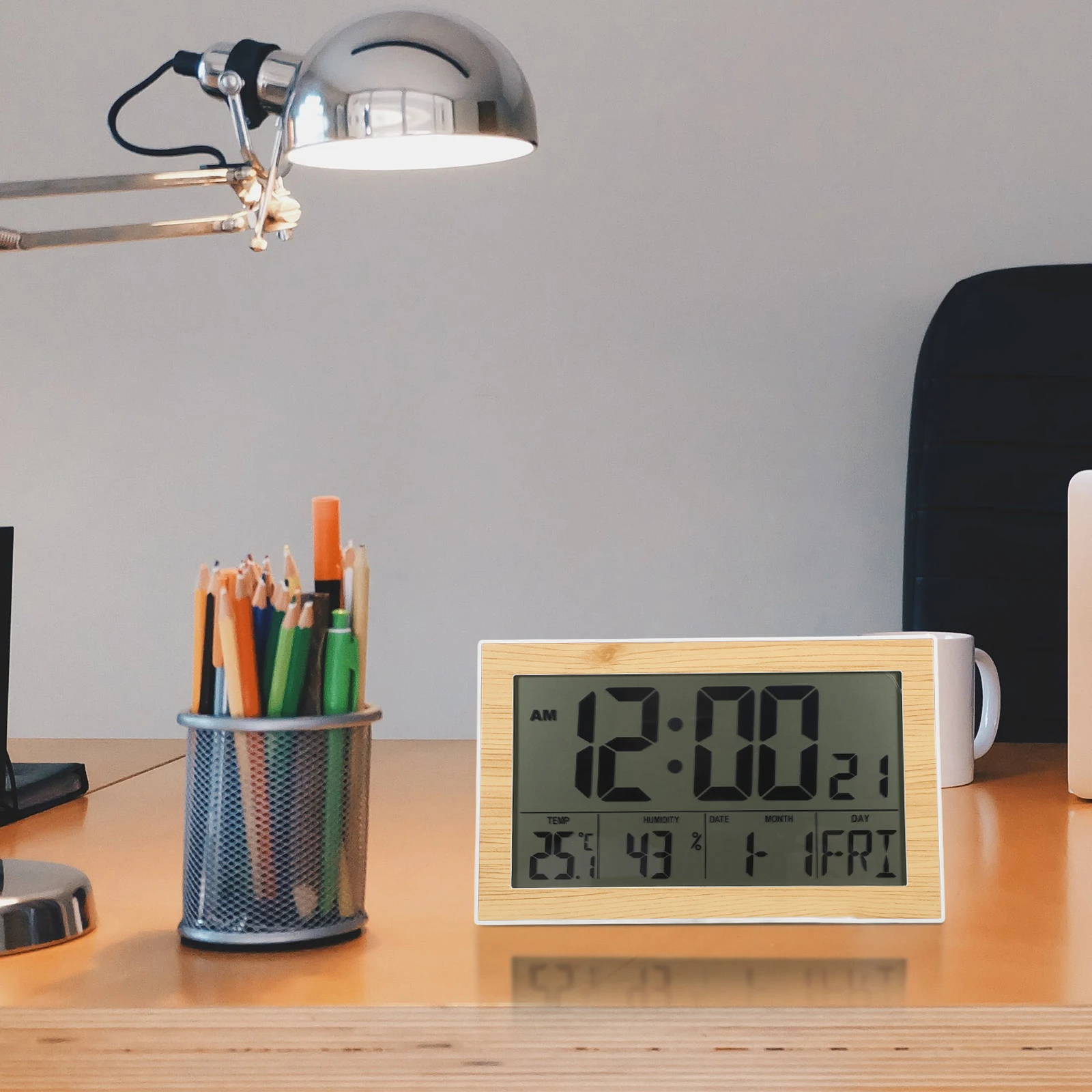

Digital Calendar Wall Clock Large Display Alarm Clocks ABS Electric Bedroom Study Temperature Humidity Clock Hanging Child