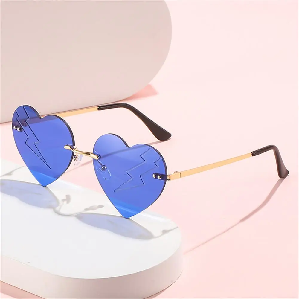 Cut-Edge Halloween Glasses Frameless Metal Gradient Heart Shades Ocean Lens Party and Masquerade Cosplay Eyewear for Women & Men