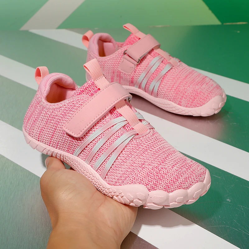 

Children's Outdoor Casual Barefoot Shoes Anti Slip Soft Soled Sports Shoes Lightweight Running Shoes For Boy and Girl Casual Sho