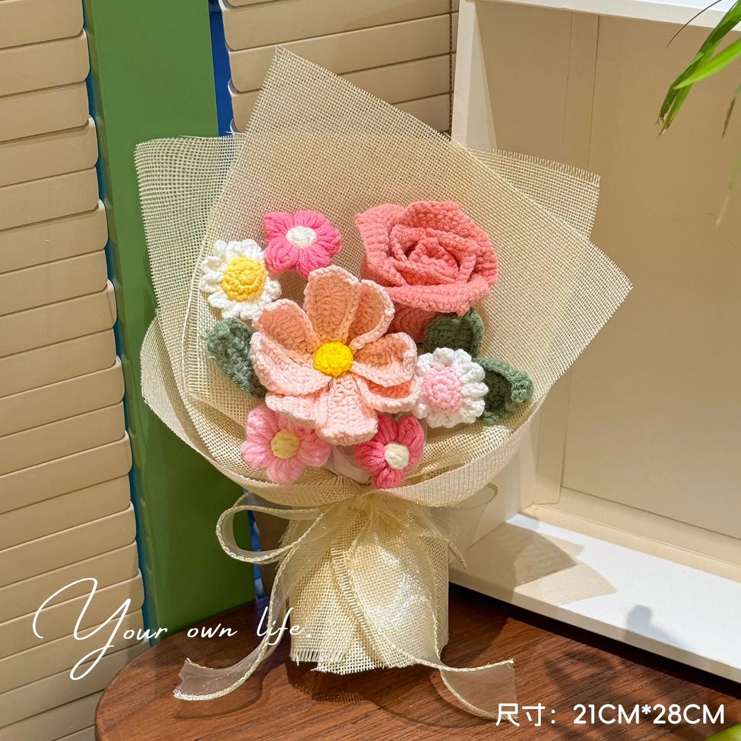 Hand Knitted Wool Rose Bouquet Finished Artificial Flower Decor