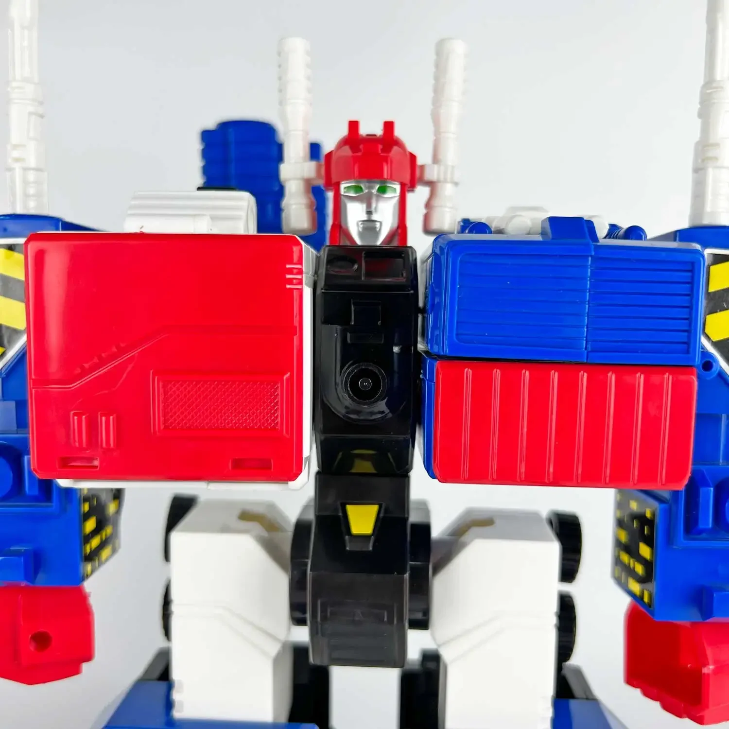 Transformation Metrotitan Blue Metroplex Ko G1 Three Transformations Action Figures Toy Gift Collection