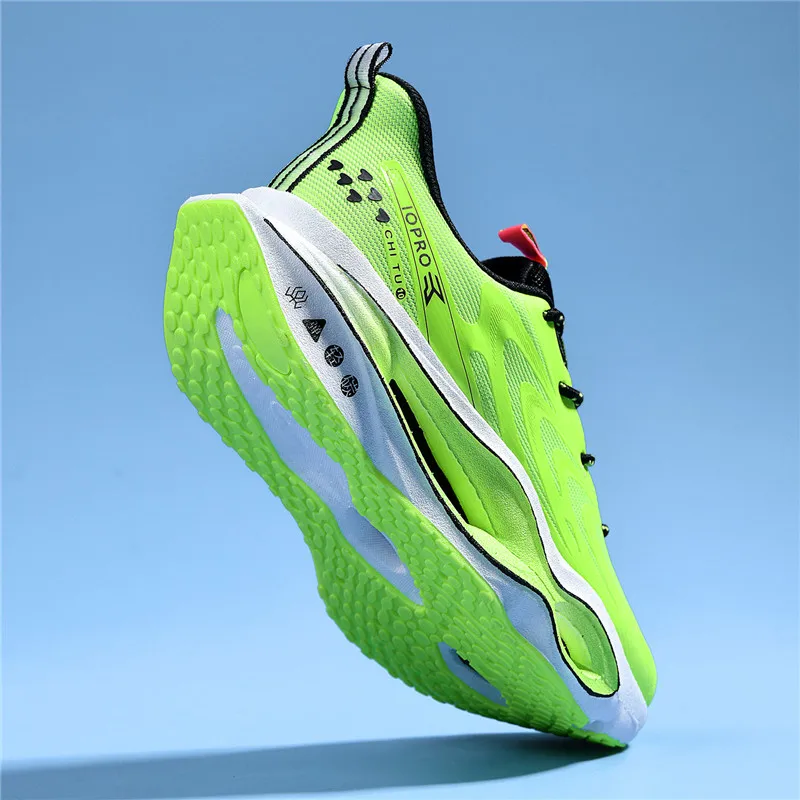 Herren-Laufschuhe mit durchbrochener Sohle, atmungsaktive Sportschuhe aus Mesh für den Sommer, hochelastische, stoßdämpfende Herrenschuhe mit dicker Sohle, die die Körpergröße erhöhen, leichte, rutschfeste und abriebfeste Herren-Laufschuhe für Outdoor-Aktivitäten, Fitness und den täglichen Gebrauch. – Detail 29