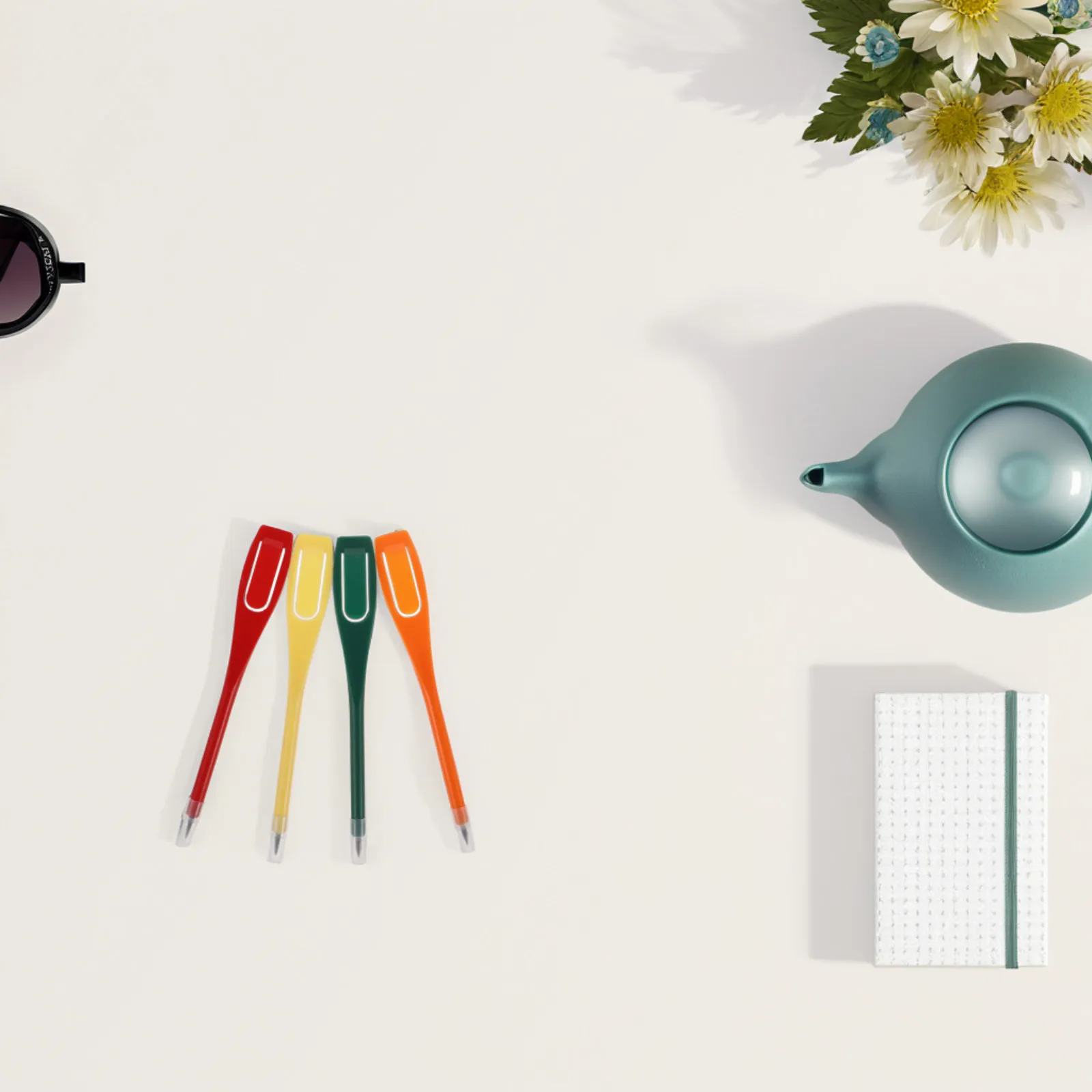 

20Pcs Golf Scoring Pencils Plastic Clip on Mini Markers for Golf Scorecards Tournaments Training Tool Plastic Marker Pens