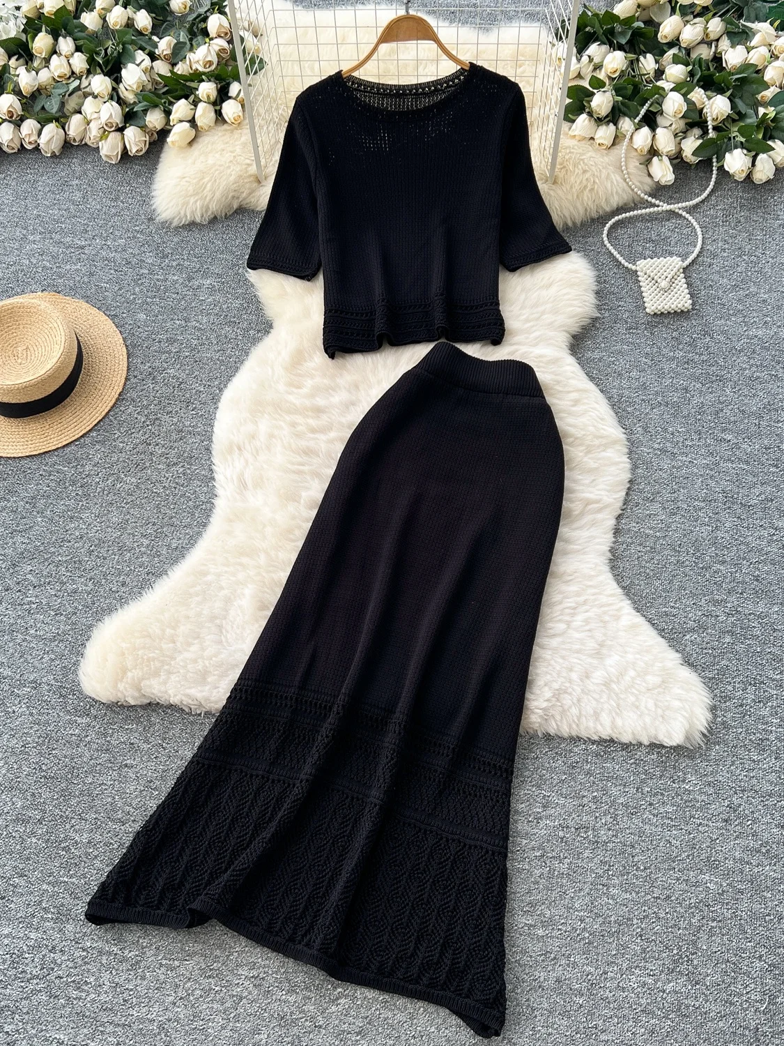 韓国風レディースハイウエストニット半袖丸首ベストおしゃれな透かし彫りフック刺繍スカートセット