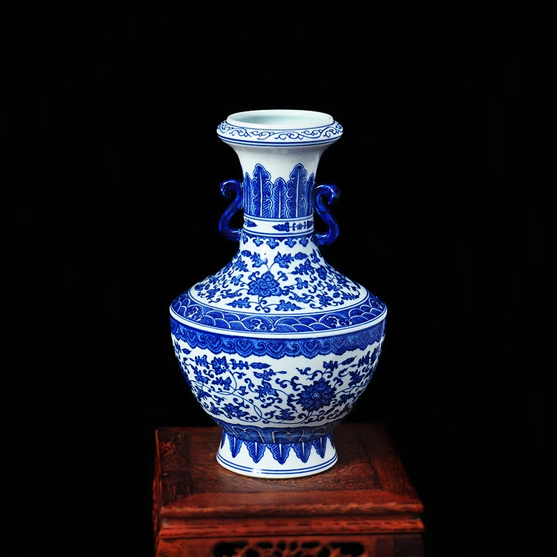 Antique Hand-painted Blue and White Double Ears Vase Living Room Decoration