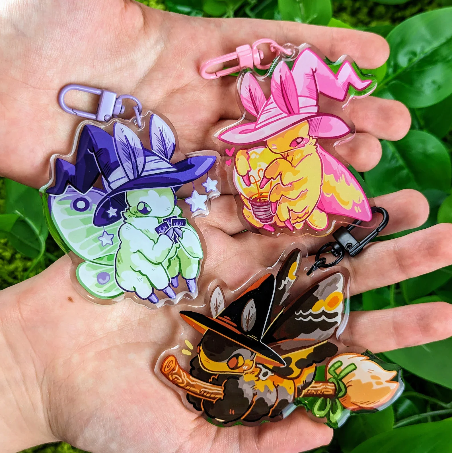 Cute Moth Acrylic Keychains, Chibi Fantasy Insect Charms, Hat Bag Pendants, Kawaii Collectible Gift