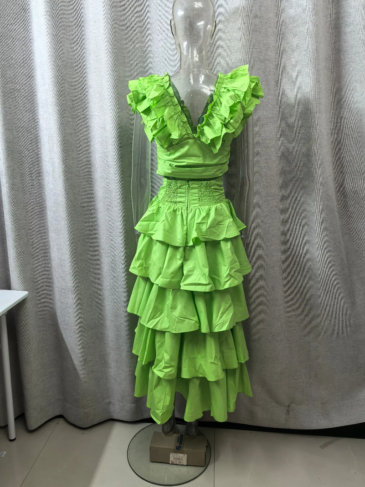 High Quality 2026 Women Two Piece Set Ruffle V-Neck Crop Top + Tiered Maxi Skirt Outfit Solid Color Beach Vacation Sundress