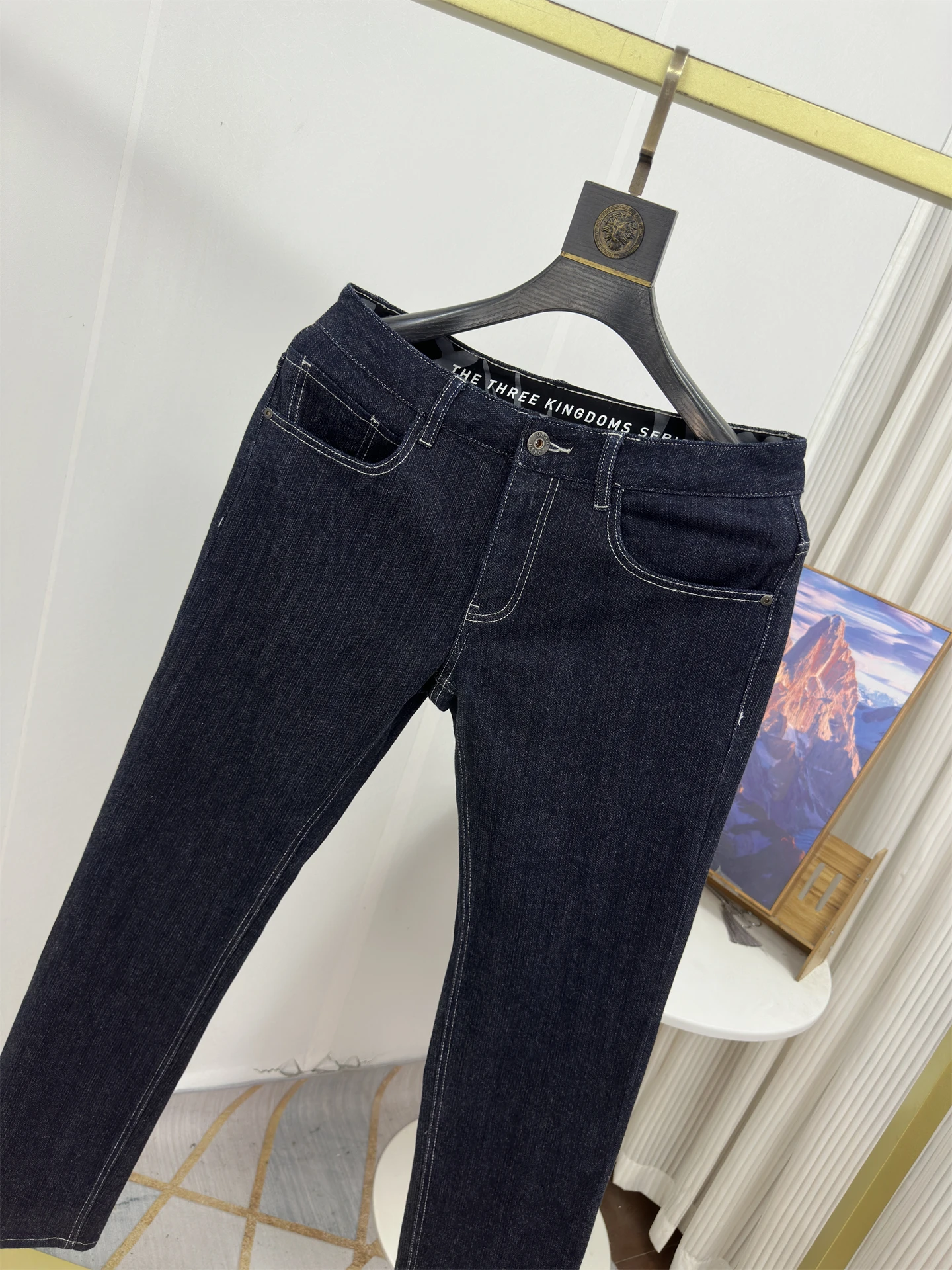 

Comfortable 99% Cotton Men's Deep Blue Faion Slim Straight Casual Jeans Pants mid Waist Button Closure Spring Autumn Wear