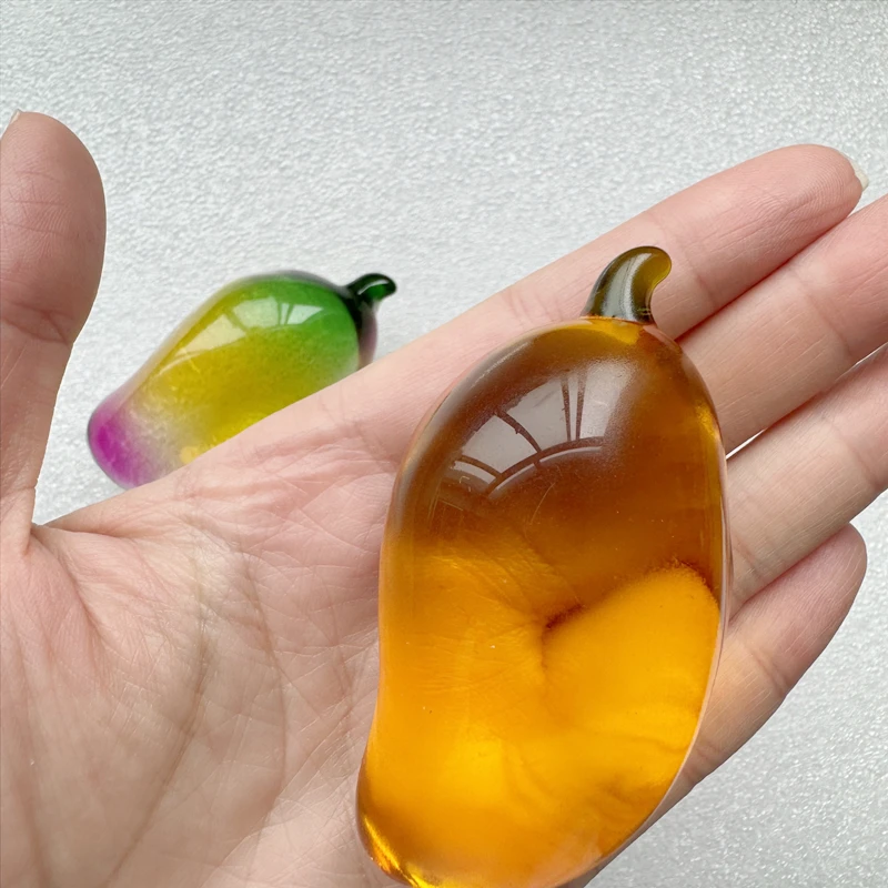 Crystal fruit Mango Paperweight with Diamond Natural Stone Glass Crafts Souvenir Home Decor Table Ornament Fruit Figurines Gift