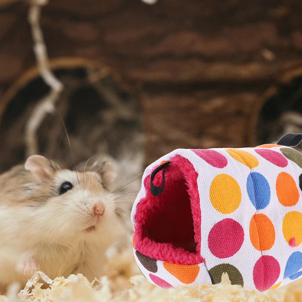 

Lovely Hamster House Sturdy Wear-Resistant Comfortable Breathable Pet Nest Small Animal Hideout Decorative Hamster Hut For Home