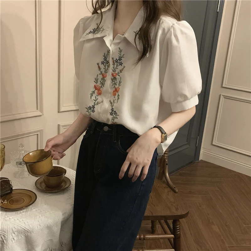 Shirts Women Embroidery Floral Simple Casual All-match Puff Sleeve Chic Elegant Korean Trendy Tops Summer Thin Retro New Female