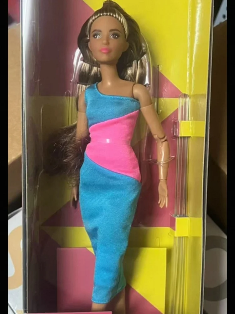Original Barbi e Looks Doll Collector'S Edition Curly Red Hair Articulated toy Color Block Edition Collectible Fans Holiday Gift