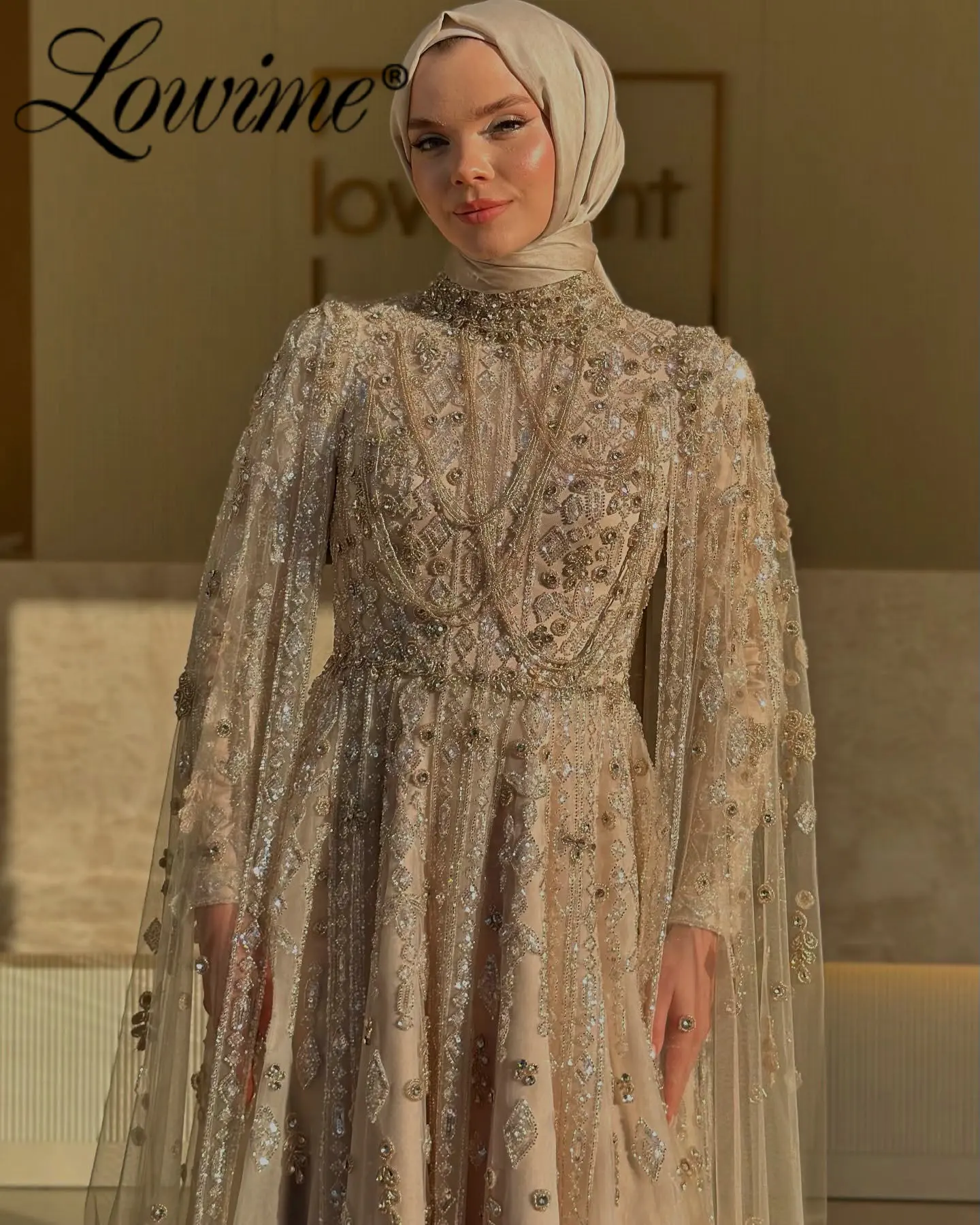 فساتين سهرة بأكمام كيب إسلامية في الشرق الأوسط مخصصة في دبي العربية مطرز فساتين حفلات رسمية أنيقة لحفلات الزفاف