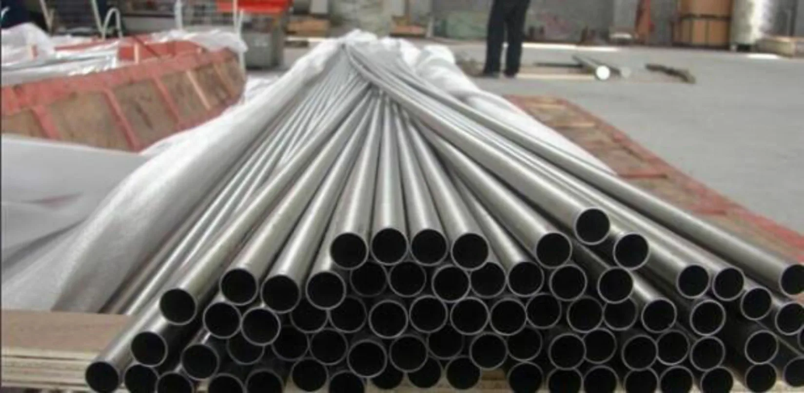 1-pezzo-di-tubo-di-grado-5-gr5-tipo-titanic-diametro-esterno-28-mm-x-diametro-interno-22-mm-spessore-parete-3-mm-lunghezza-500-mm