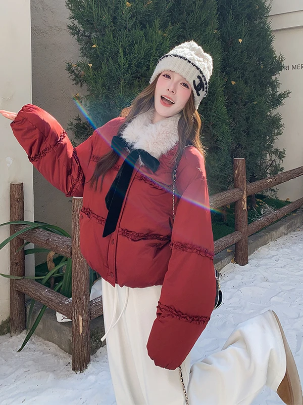 

Красная клетчатая женская пуховая куртка с меховым воротником, комбинированным дизайном, зимняя верхняя одежда свободного кроя с длинными рукавами на молнии