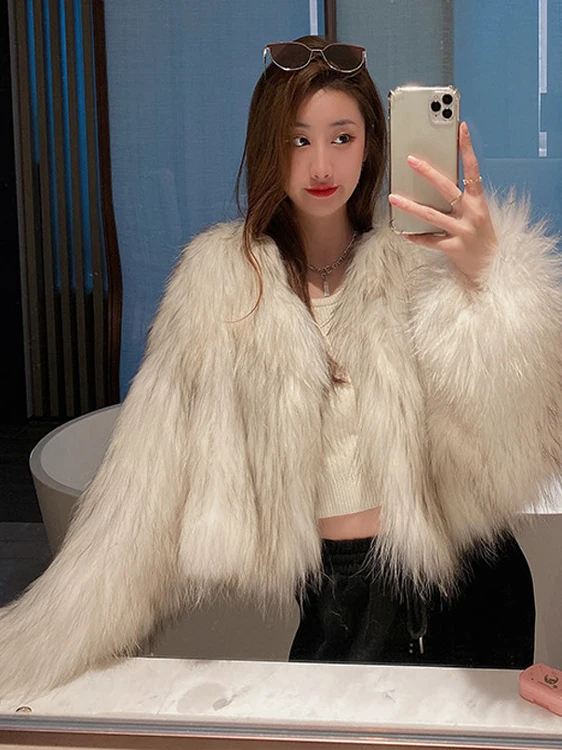 Casaco curto de pele sintética f sem mangas, com capuz, gola redonda, tamanho , modelador, estilo streetwear moderno.