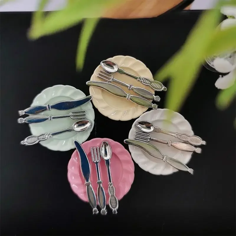 

1 комплект, миниатюрный нож для кукольного домика, вилка, ложка, посуда, модель тарелки, кухонные аксессуары для декора кукольного дома, детские игрушки для ролевых игр