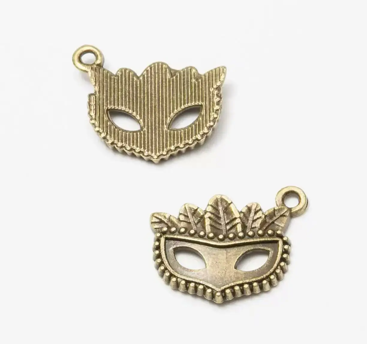 

20pcs 21*15mm Vintage cosplay mask pendant for handmade accessories Zinc alloy metal HWL2679