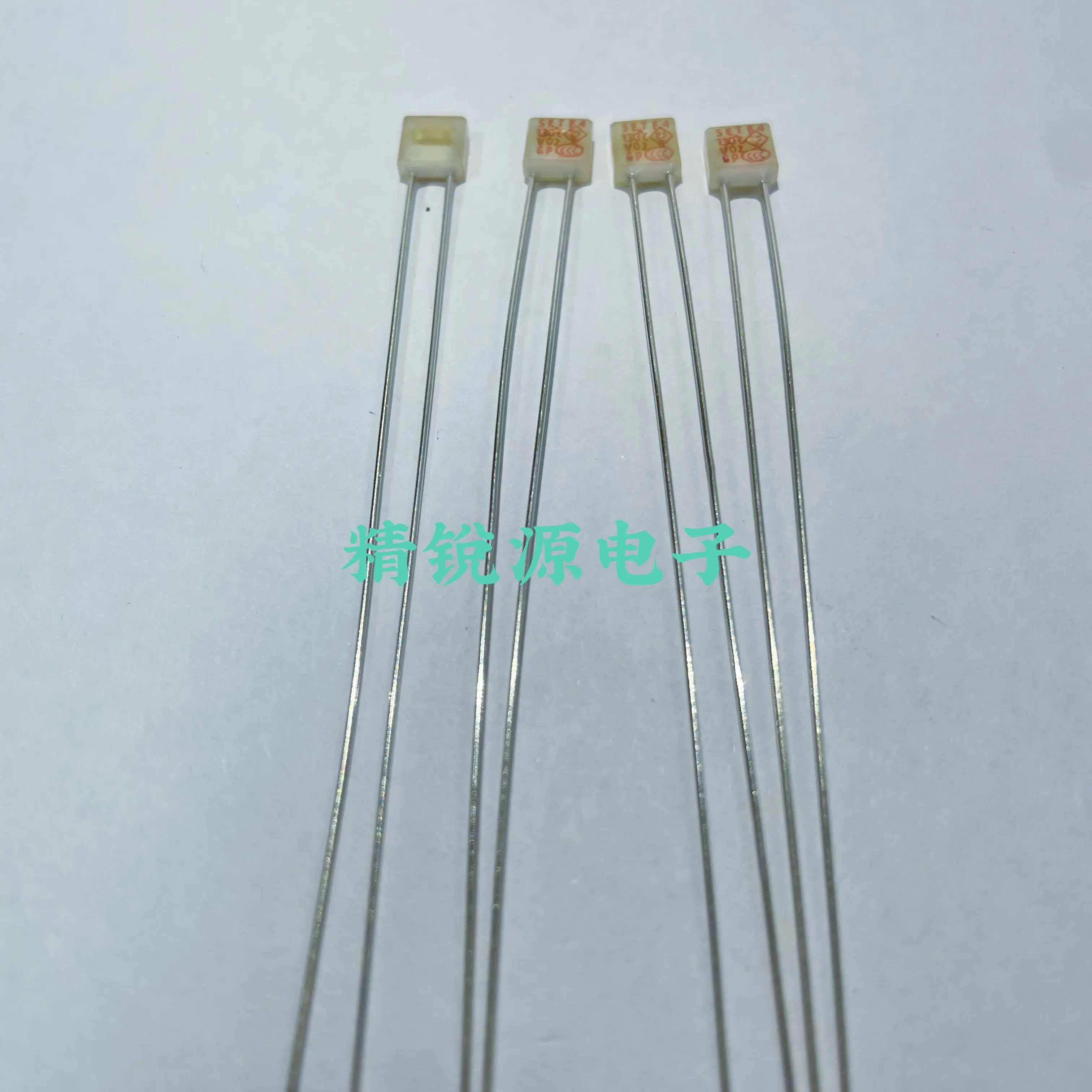 F4 1A 250V 130C Squ…