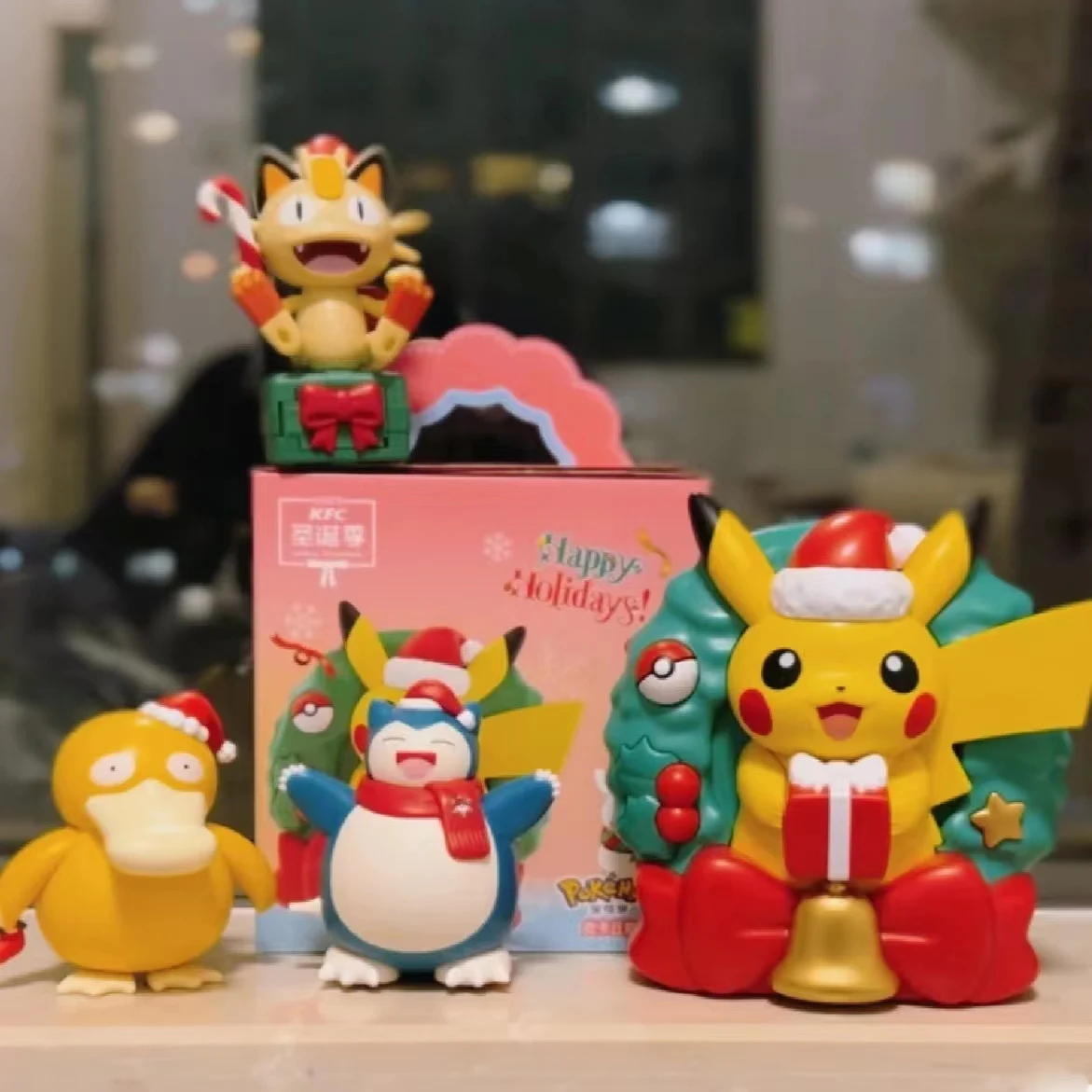 

Christmas Toys Pokémon Pikachu Mirror Up to Meow Duck Kirby Doll