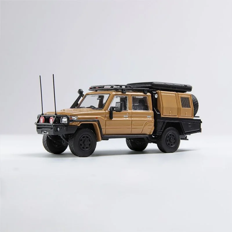 Autobots moulé sous pression 1/64 échelle LandCruiser alliage modèle voitures J70 LC79 PickupTruck jouer véhicules jouets pour garçons cadeau boîte d'origine