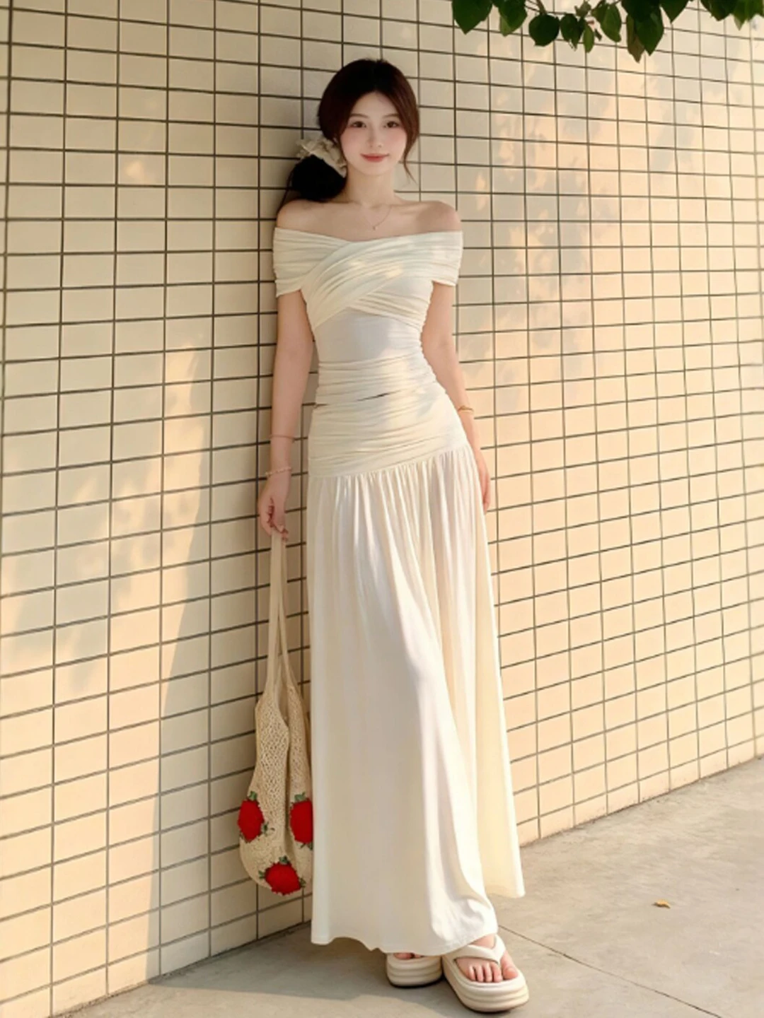 

Нежный Ветер: Комплект из топа на одно плечо и юбки, омолаживающий эффект, OOTD, Лето 2026, повседневный, комфортный, хлопок