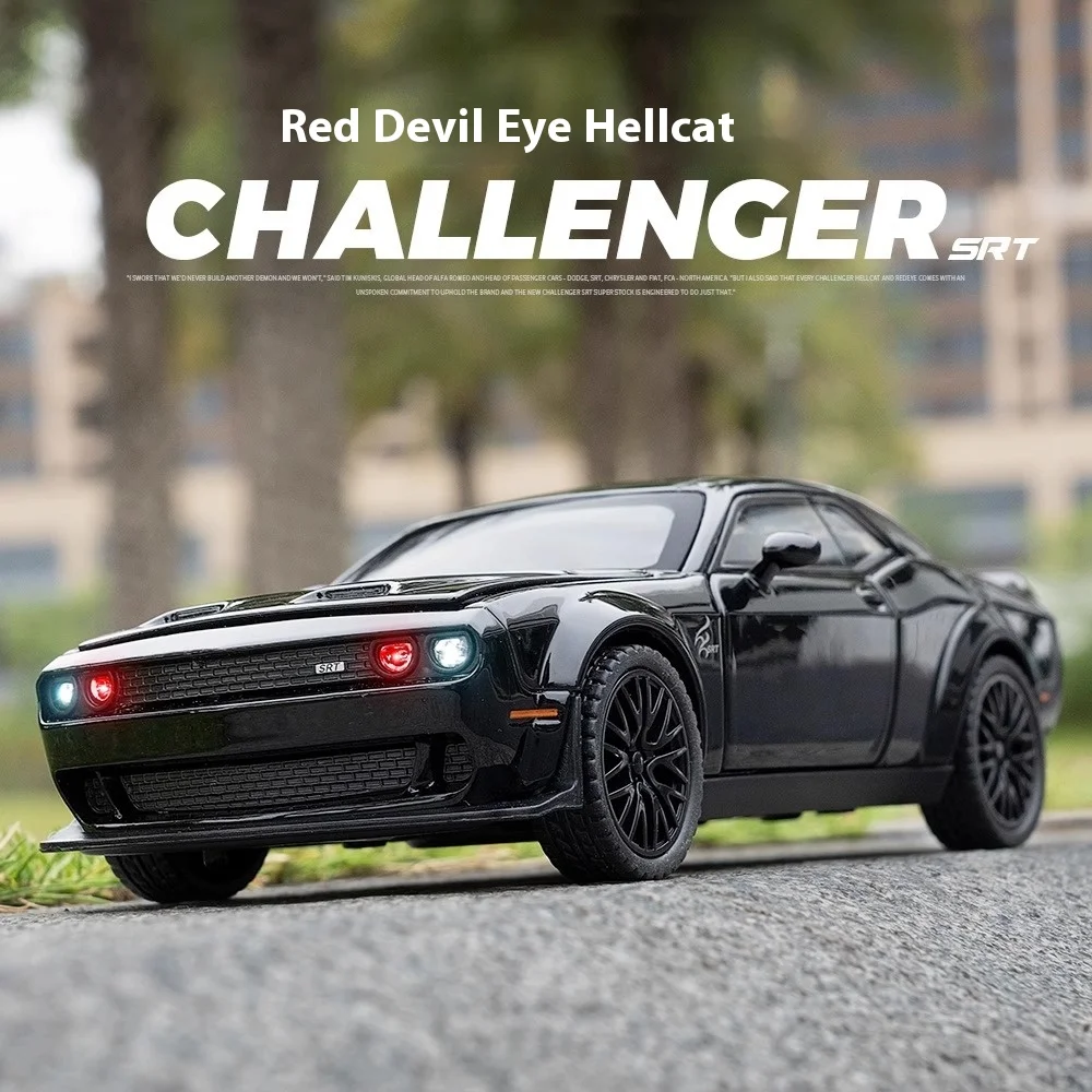 1:32 Challenger Hellcat SRT lega Diecast Model Car Sound & Light Collection of Hobby ornamenti decorativi regali per ragazzi