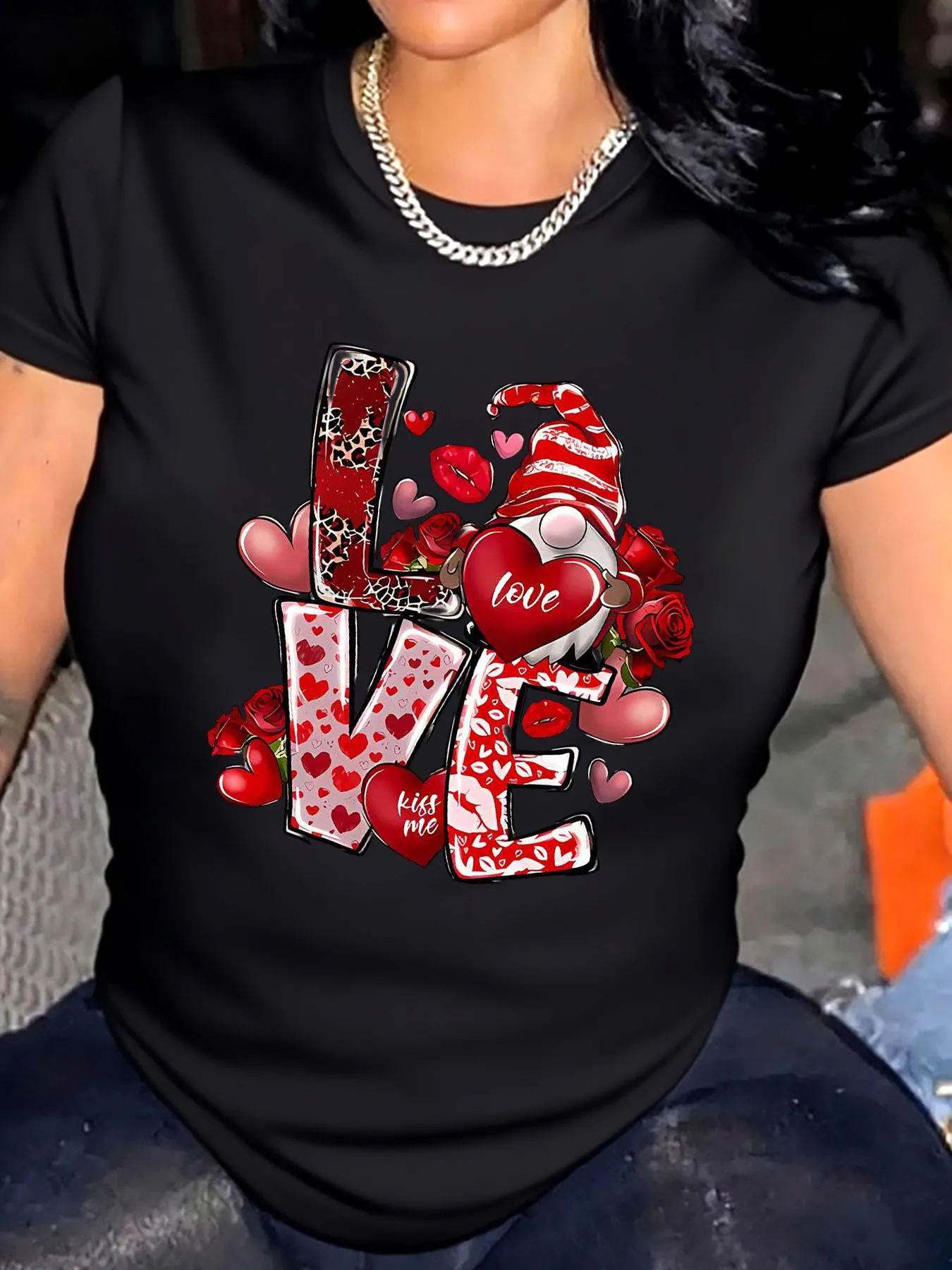 

Женская футболка больших размеров на день Святого Валентина, любовь, гном, сердце, роза, уличная одежда с принтом