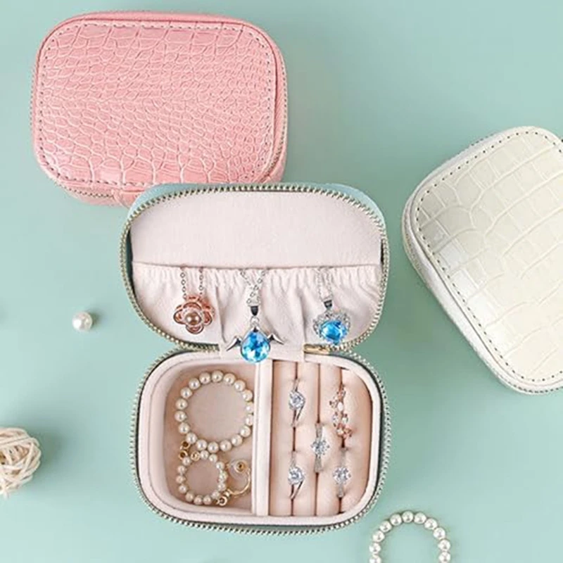 

Jewelry Holder Organizer Box With Accessories Pouch For Travel, Portable Zipper Case For Ring Necklace And Storage 9.5X7x5cm