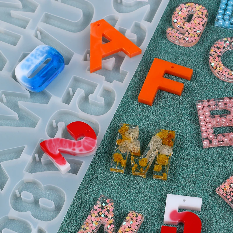 Брелок с буквенным номером, си – обзор и цена Resin Art Alphabet